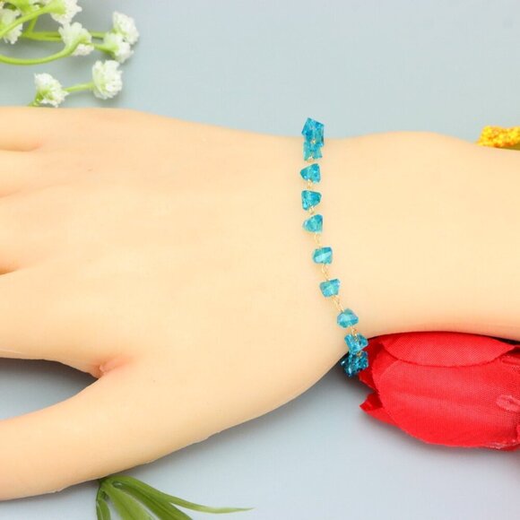 "Elegant & Trendy Bracelet, A Perfect Gift for Women, Thoughtful, EVCH1362 - Picture 2 of 15